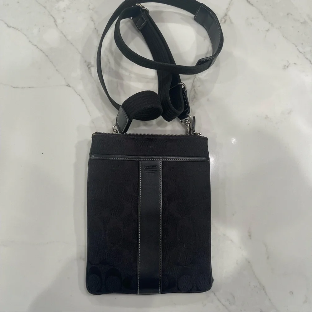 Coach black canvas messenger crossbody bag - Picture 11 of 12